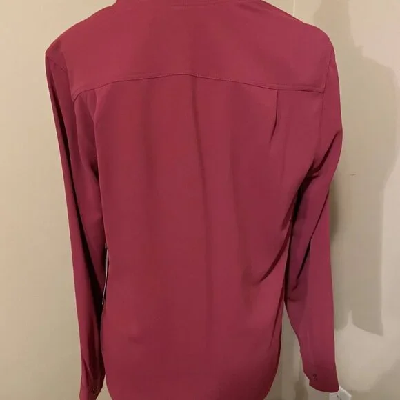 Nine West Notched-Collar Blouse Size M Wine Red Maroon NWT - Picture 6 of 7